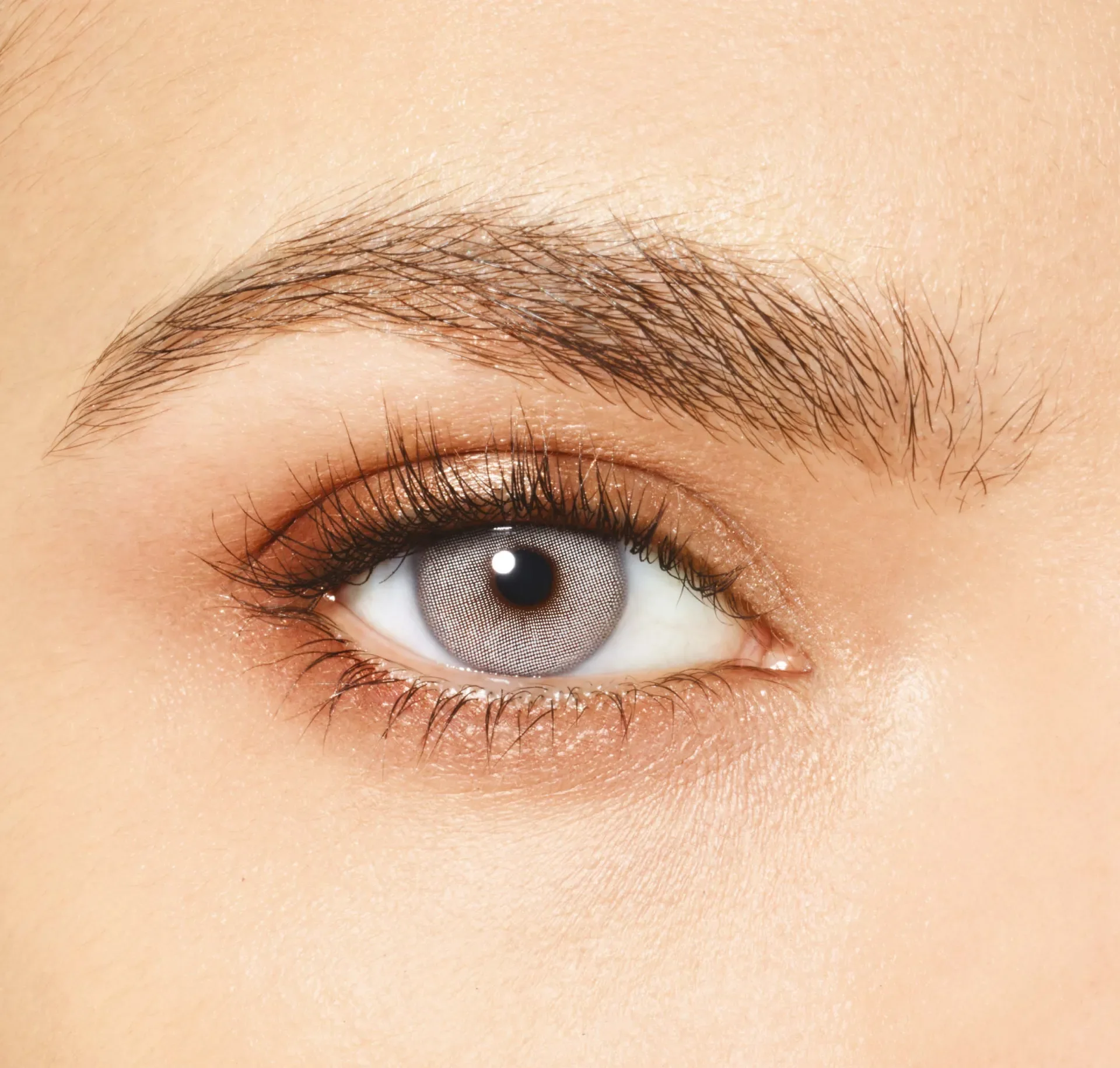 عدسات لاصقة ديزيو يومى ريبل جري